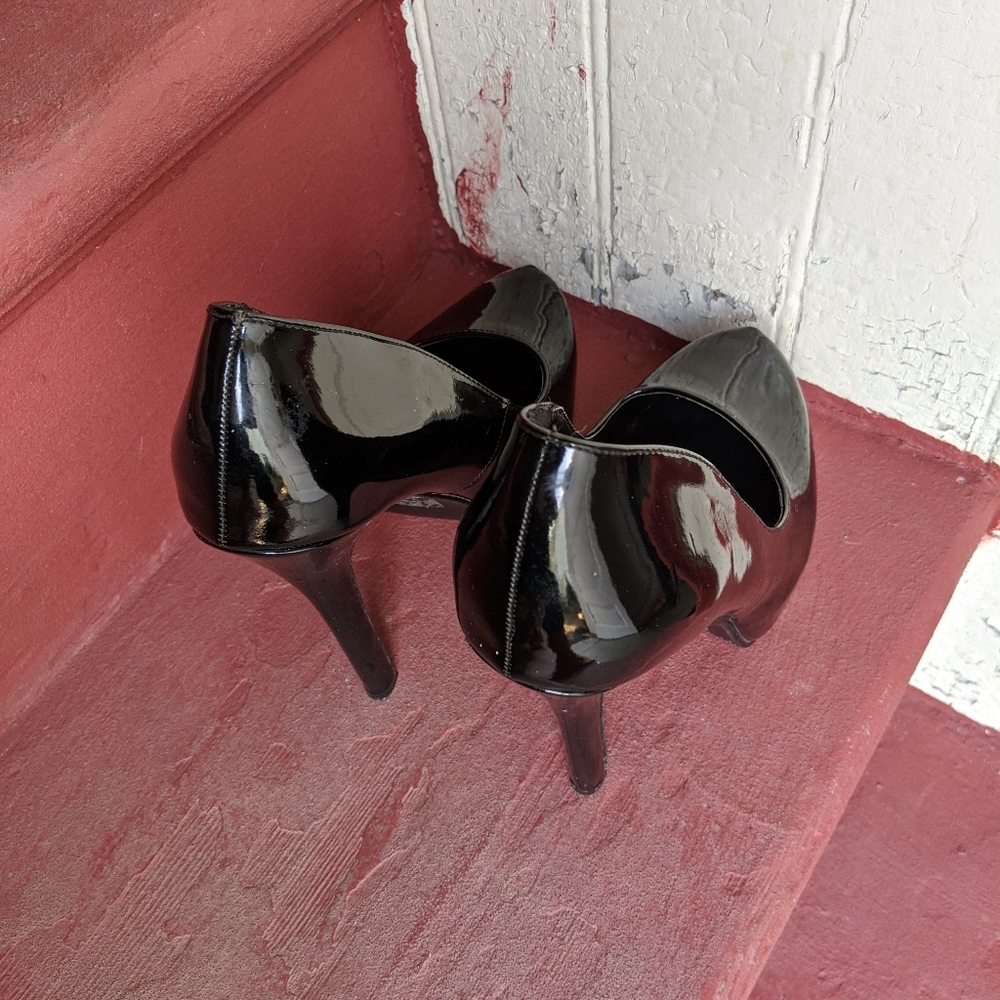Black Patent Leather Heels - Picture 3 of 5